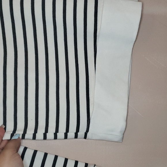 Old Navy Black Striped Sweatshirt - Picture 3 of 6